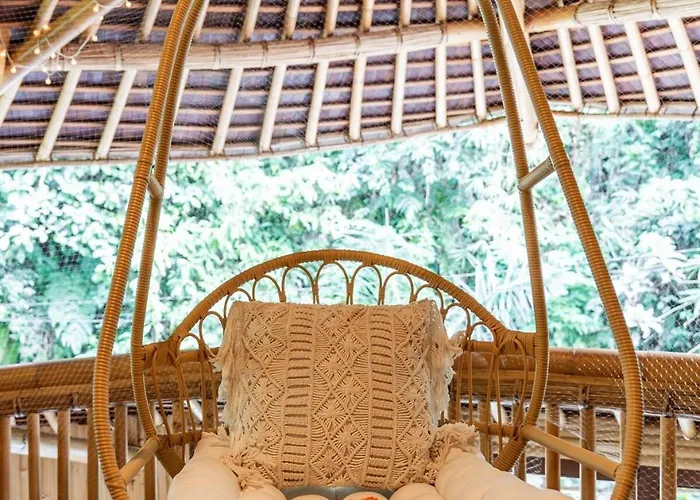 Bambu Cinta - Luxury Eco Bamboo & Lemuria - Luxury Jungle Retreat *