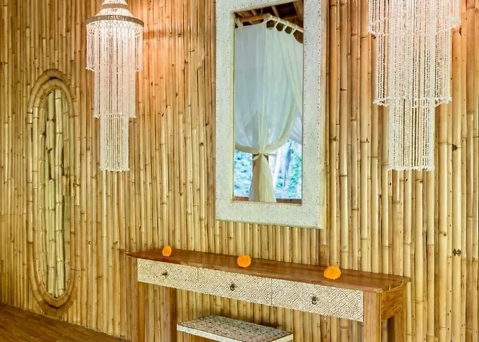 Bambu Cinta - Luxury Eco Bamboo & Lemuria - Luxury Jungle Retreat Ubud