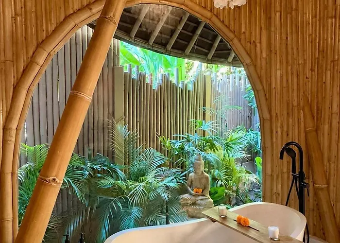 Bambu Cinta - Luxury Eco Bamboo & Lemuria - Luxury Jungle Retreat * Ubud