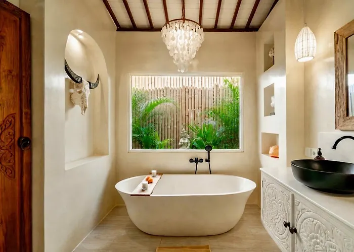 Villa Bambu Cinta - Luxury Eco Bamboo & Lemuria - Luxury Jungle Retreat *