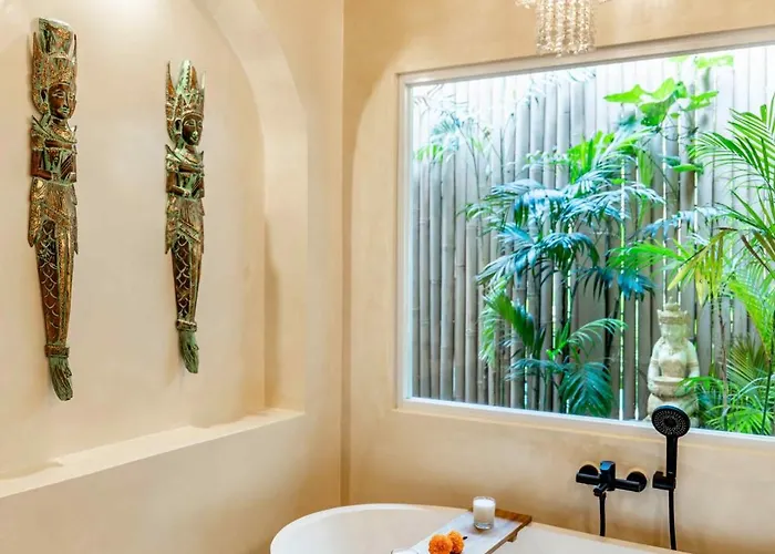 Bambu Cinta - Luxury Eco Bamboo & Lemuria - Luxury Jungle Retreat Villa