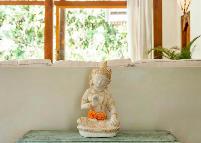 Bambu Cinta - Luxury Eco Bamboo & Lemuria - Luxury Jungle Retreat *